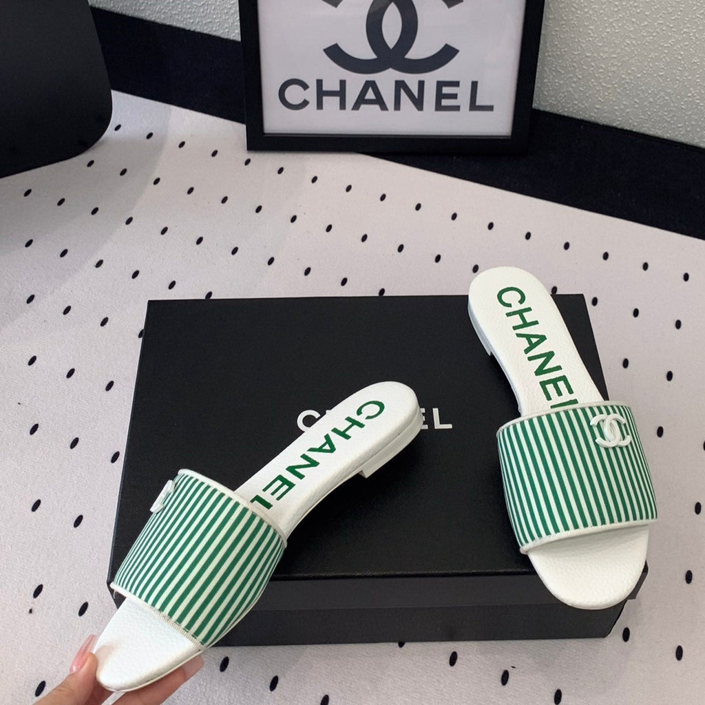 CHANEL MULES green LAMBSKIN